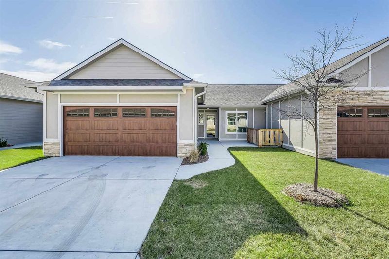 2418 E Madison Ave Apt 2502, Derby, KS 67037