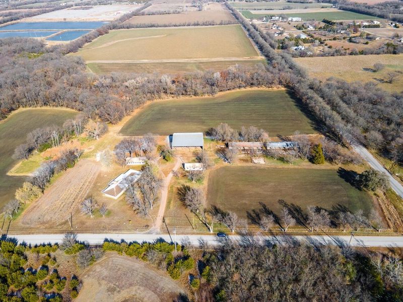 806 E Rosewood St, Rose Hill, KS 67133