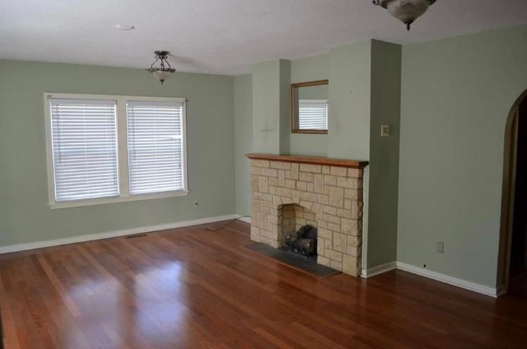 838 N Broadview St, Wichita, KS 67208