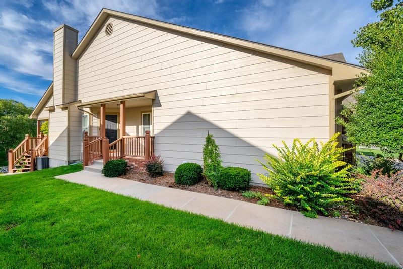 2365 N Lighthouse Cv, Wichita, KS 67205
