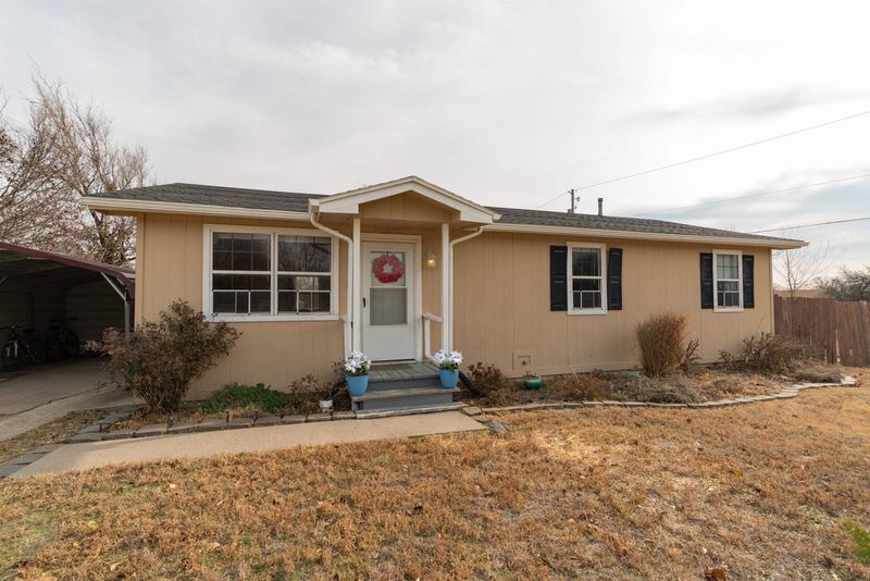 232 S Patrick Henry Rd, Andover, KS 67002