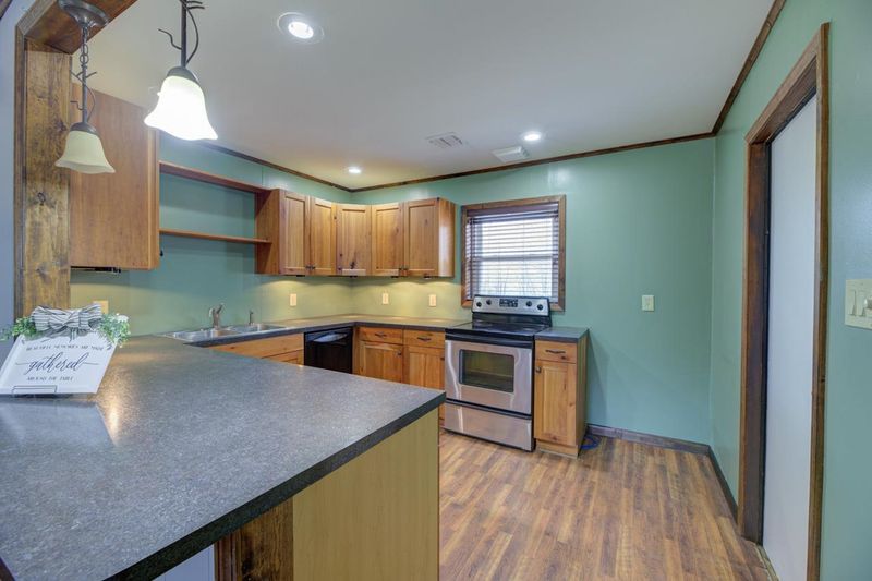 1902 Winfield Ave, Winfield, KS 67156