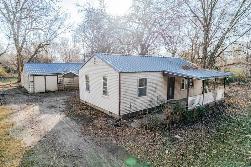 507 E 58th St S, Wichita, KS 67216
