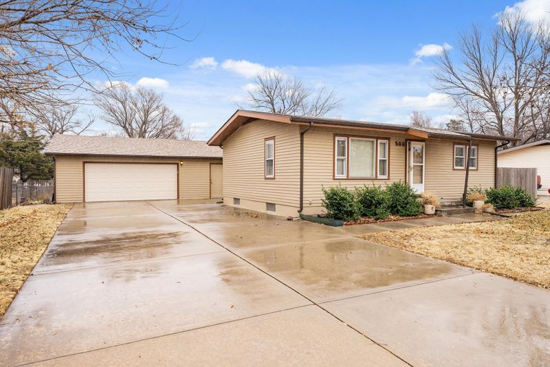 500 N Walnut St, Goddard, KS 67052