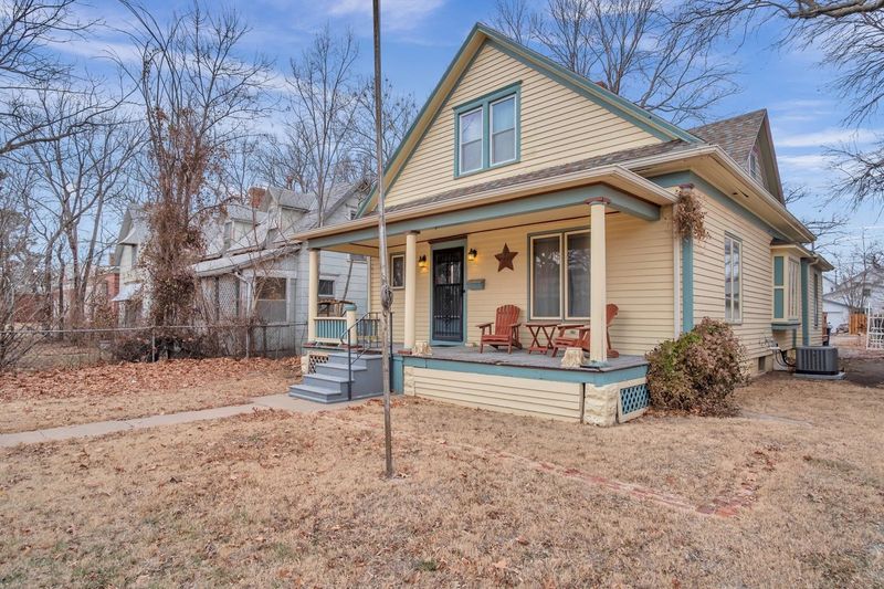 322 E 1st St, Newton, KS 67114