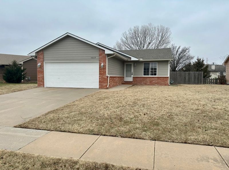 4809 S Custer, Wichita, KS 67217