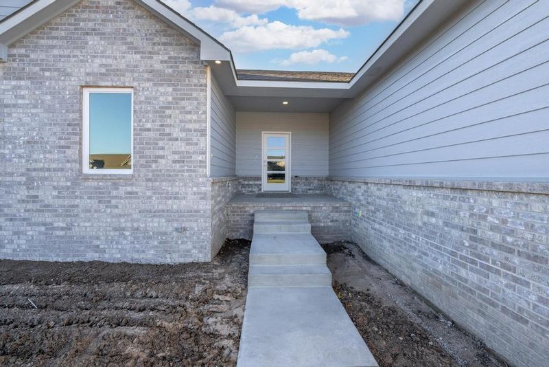 8419 W Coral St, Maize, KS 67101-8710