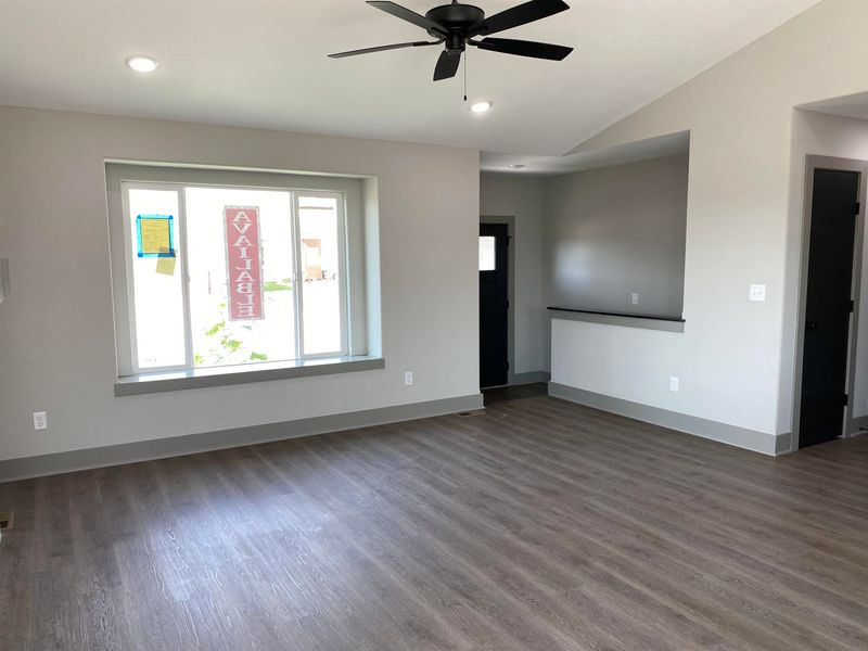 8617 E Chris, Bel Aire, KS 67226