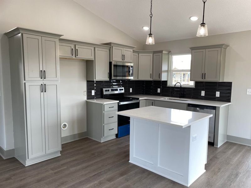 8617 E Chris, Bel Aire, KS 67226