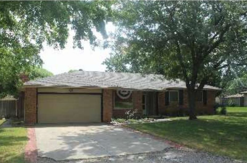 734 S Atherton, Maize, KS 67101