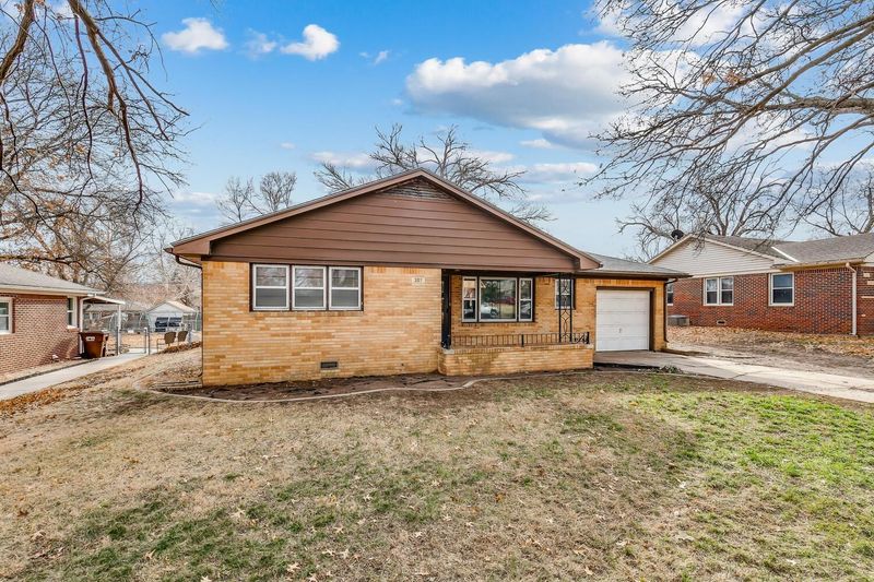 307 E English, Mulvane, KS 67110