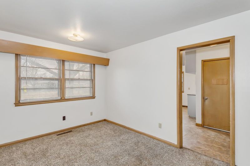 307 E English, Mulvane, KS 67110
