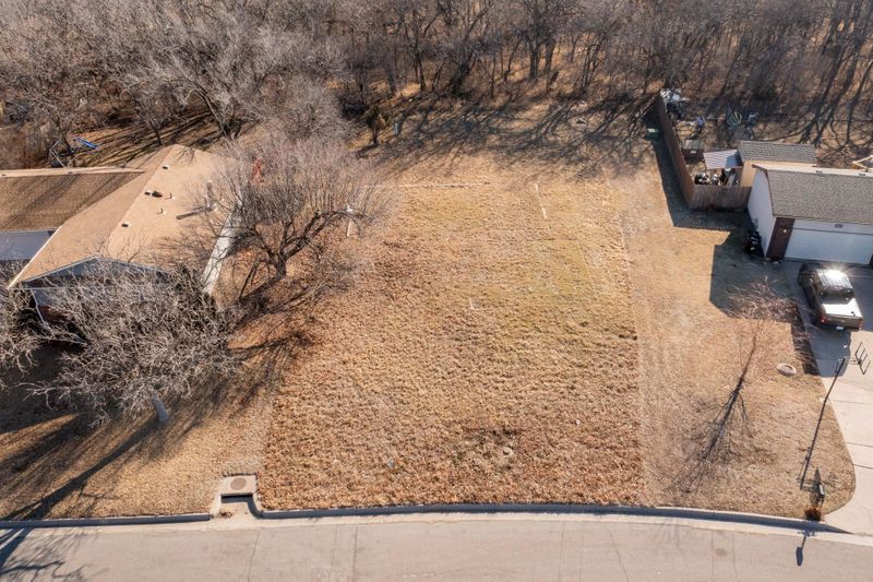 4413 E Salem Ave, Wichita, KS 67220