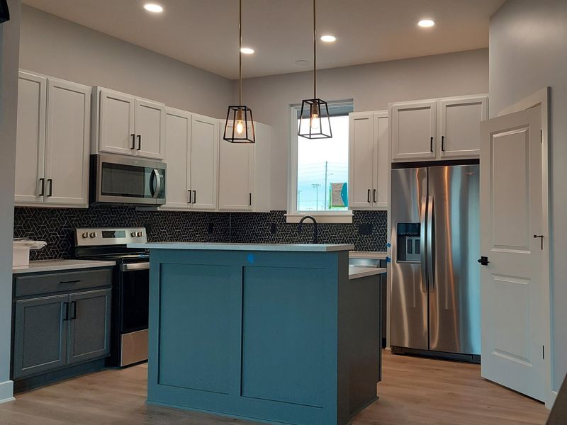 832 E Ruby, Mulvane, KS 67110