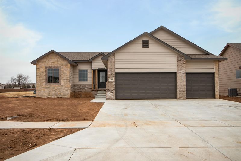 2580 New Spring Ct, Derby, KS 67037