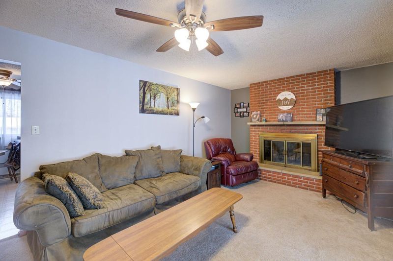 1814 E 13th Ave, Winfield, KS 67156