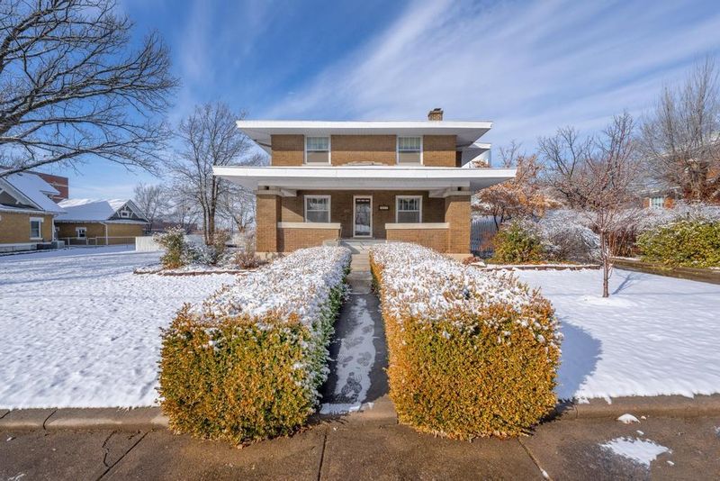 1011 State St, Augusta, KS 67010