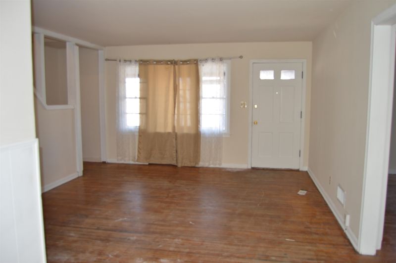 5903 E Central Ave, Wichita, KS 67208
