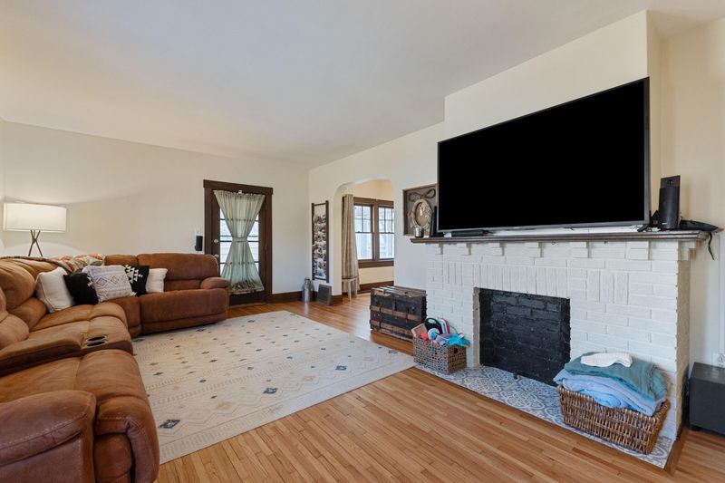 3945 E Elm St, Wichita, KS 67208