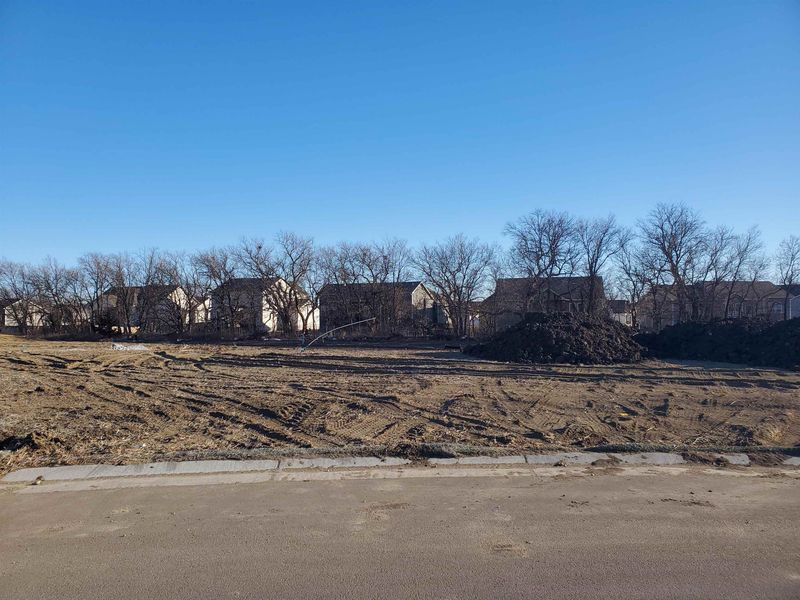 2514 N Bluestone St, Andover, KS 67002