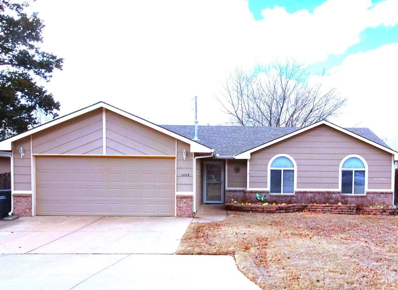1445 Custer Ln, Augusta, KS 67010