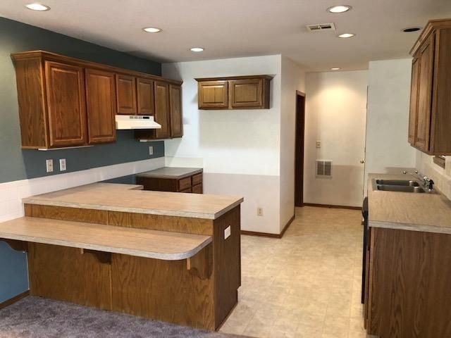 216 N Oak, Goddard, KS 67052