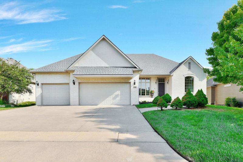 12908 E Mainsgate Cir, Wichita, KS 67228