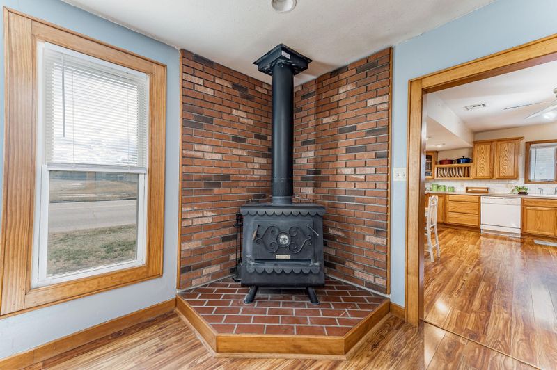 101 N Franklin Ave, Sedgwick, KS 67135