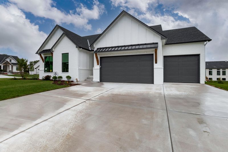 195 S Ciderbluff Ct, Goddard, KS 67052