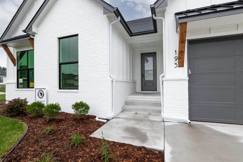 195 S Ciderbluff Ct, Goddard, KS 67052