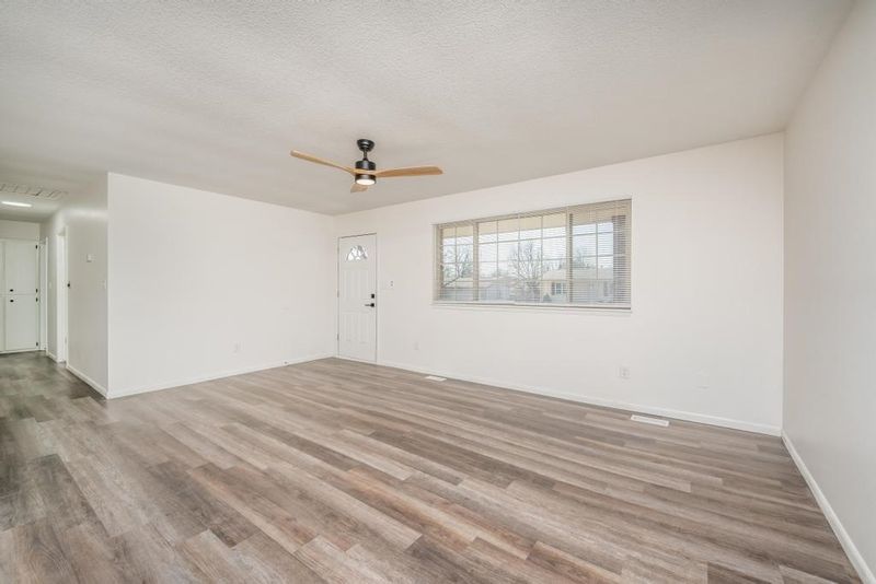 512 E Blair St, Mulvane, KS 67110