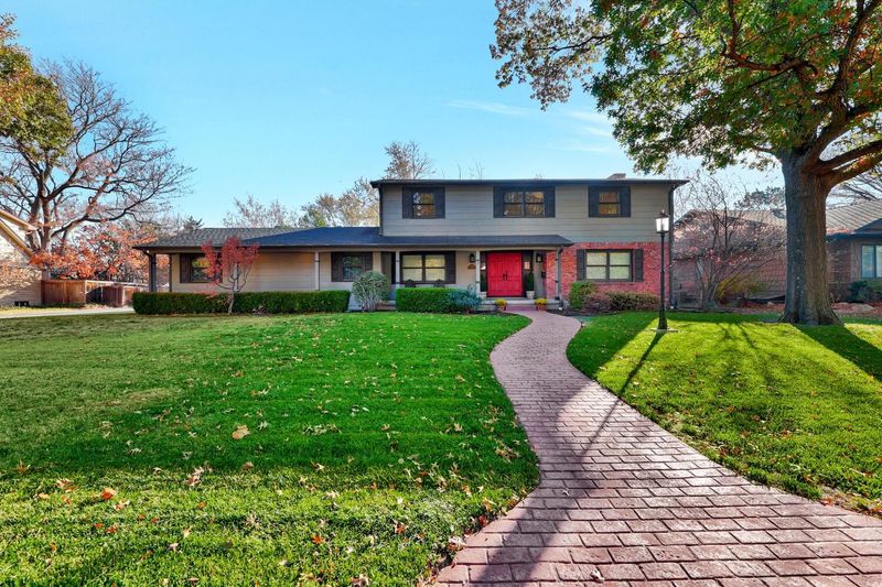 322 N Hampton Rd, Wichita, KS 67206