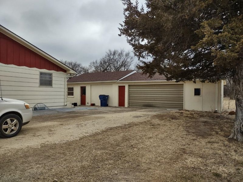 209 N Buller St, Goessel, KS 67053