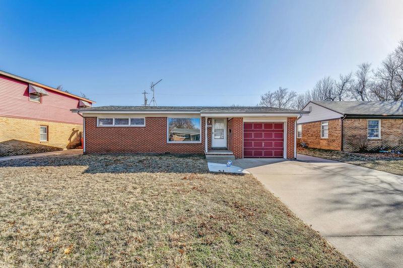 1333 E Alturas St, Wichita, KS 67216