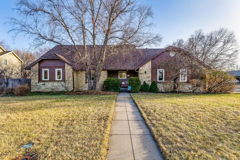 7103 E Chelsea, Wichita, KS 67206