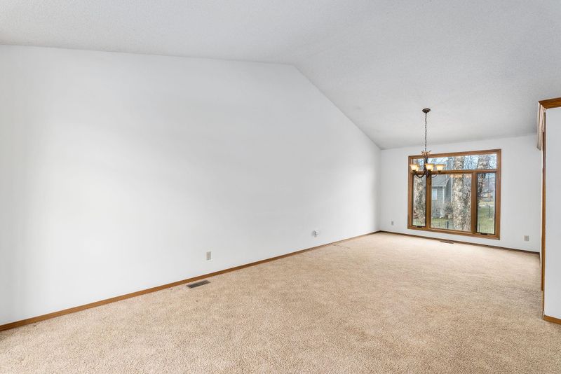 424 N Jaax Ct, Wichita, KS 67235