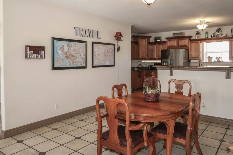 500 N Riverdale, Mulvane, KS 67110