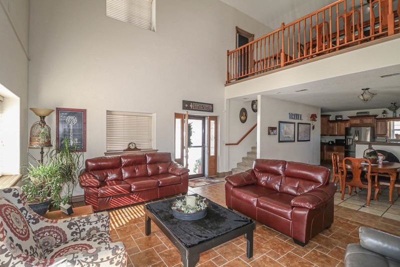 500 N Riverdale, Mulvane, KS 67110