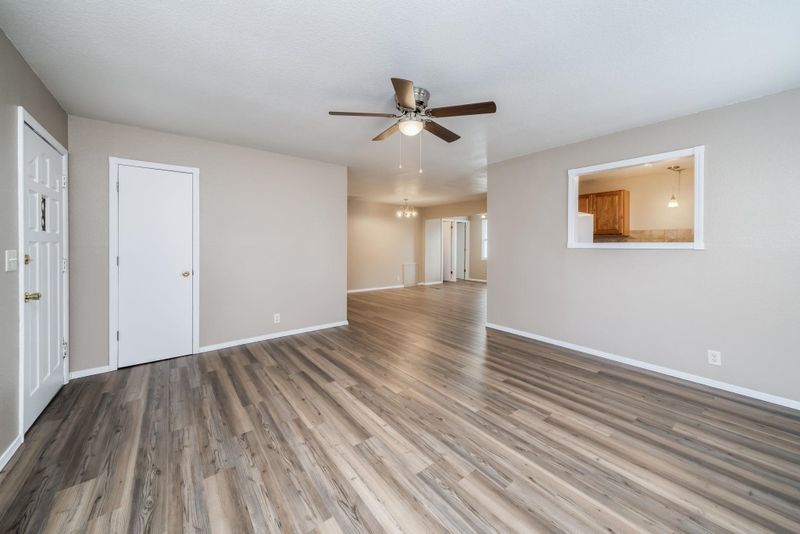 1315 E Evanston St, Park City, KS 67219