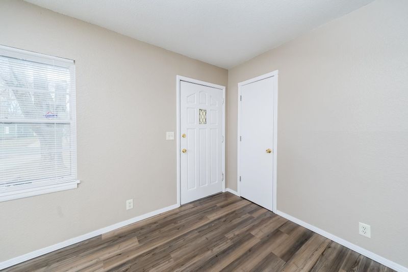 1315 E Evanston St, Park City, KS 67219