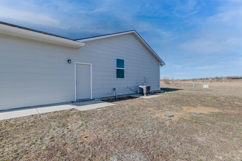 1561 N Aster Cir, Andover, KS 67002
