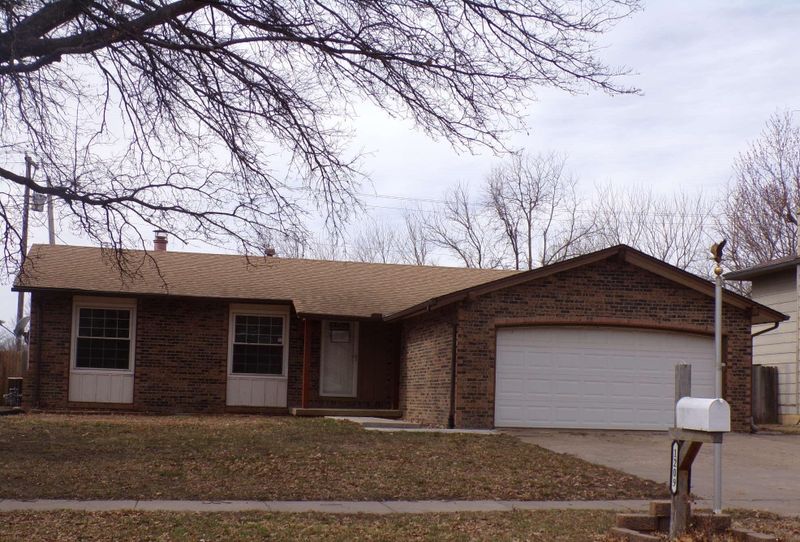 1209 N 1st Ave, Mulvane, KS 67110