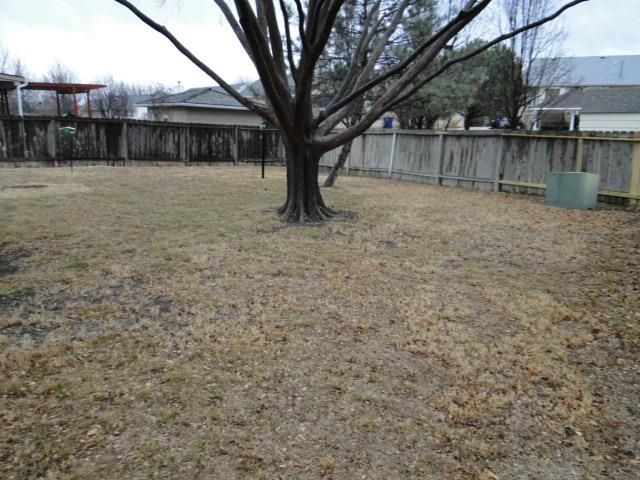 9411 E Parkmont, Wichita, KS 67207