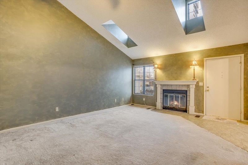 6421 E Rodeo St, Bel Aire, KS 67226