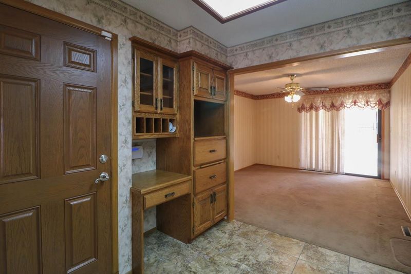 434 S Spring Creek Dr, Derby, KS 67037