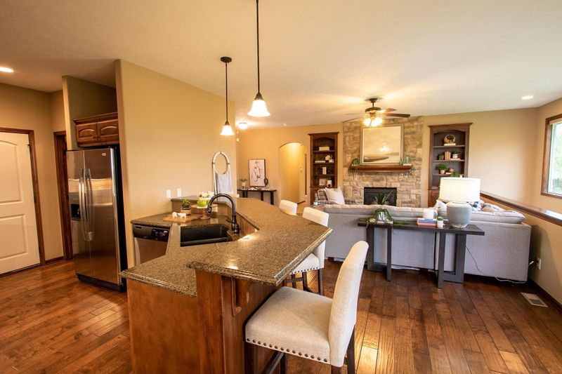 1114 E Woodstone Dr, Andover, KS 67002