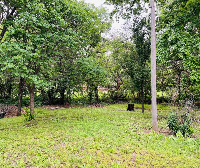 12 Louis Dr, Mulvane, KS 67110