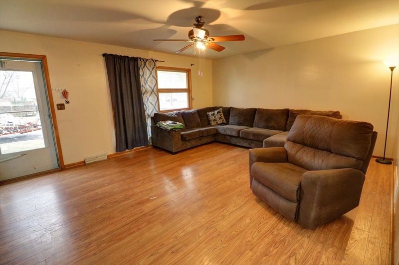 118 Hemlock Ln, Newton, KS 67114