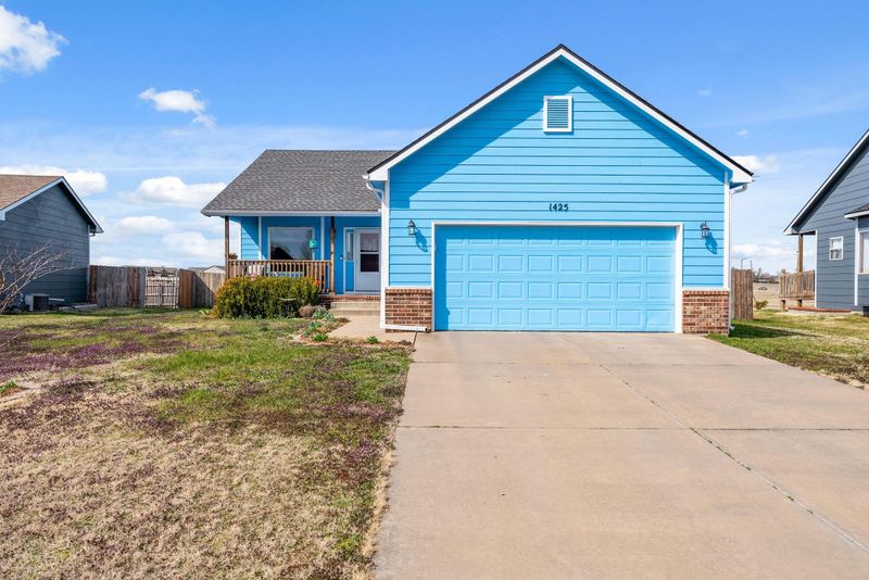 1425 N Spring Ridge Dr, Derby, KS 67037