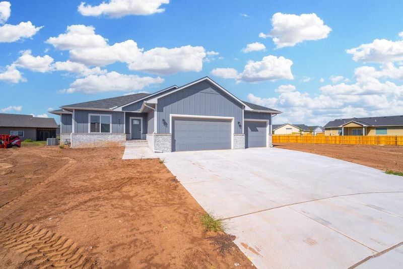 4661 S Doris Ct, Wichita, KS 67215
